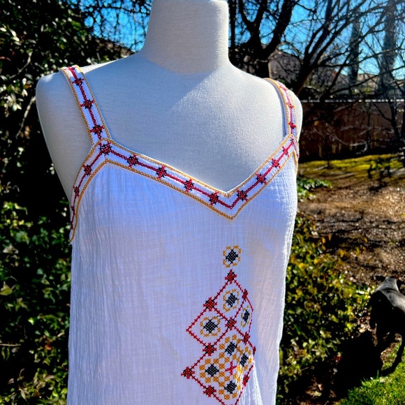 Elegant White Maxi Dress with Colorful Accents( MAX STUDIO LONDON) - Picture 3 of 8